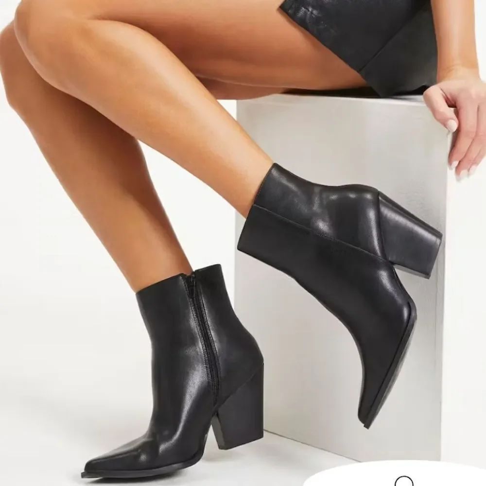 BRAND NEW SCOOP NYC WOMEN'S WESTERN MID -CALF HEELED BOOTIES